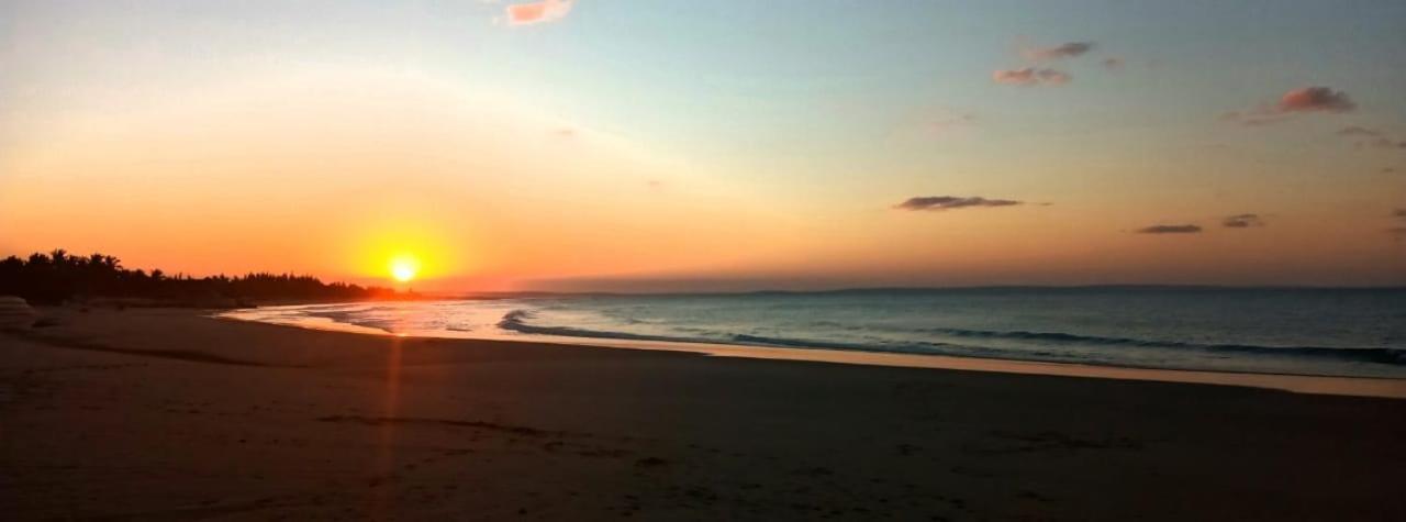 לינה וארוחת בוקר אינהמבאנה Vista Do Mar מראה חיצוני תמונה